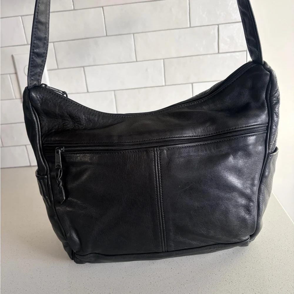 Vtg Autumn Forest Leathers By Impulse Hand Made Leather Black hobo bag Purse EUC
